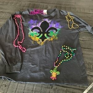 Mardi Gras Long Sleeve Shirt Large Gray Preloved